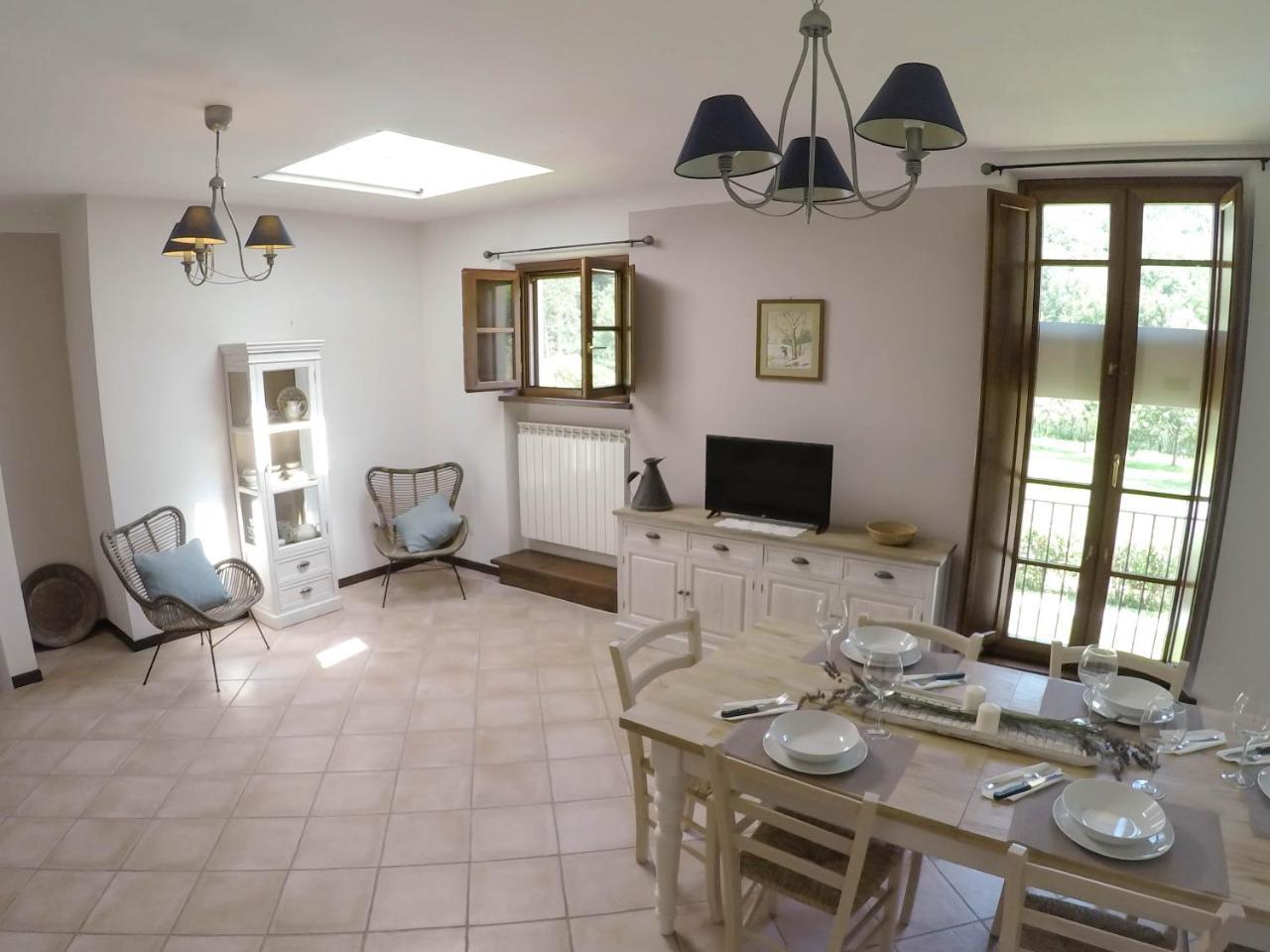 Casale La Fata: Tuscan Hillside Retreat with Independent Apartments Camaiore Exterior photo
