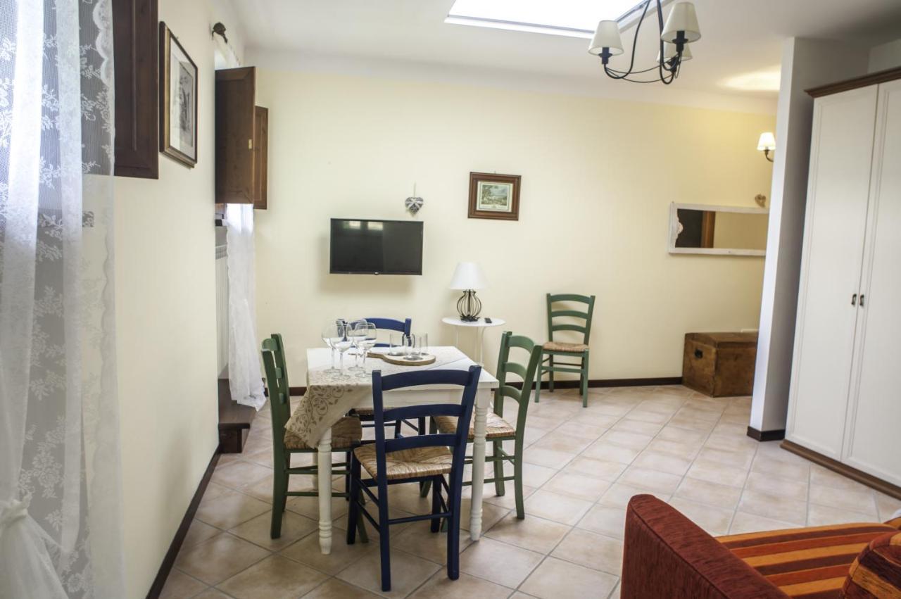 Casale La Fata: Tuscan Hillside Retreat with Independent Apartments Camaiore Exterior photo