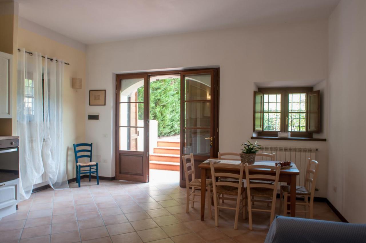 Casale La Fata: Tuscan Hillside Retreat with Independent Apartments Camaiore Exterior photo