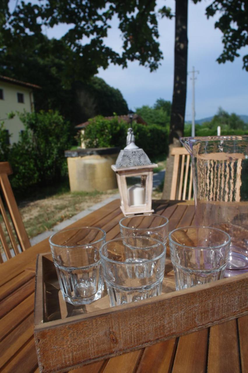 Casale La Fata: Tuscan Hillside Retreat with Independent Apartments Camaiore Exterior photo