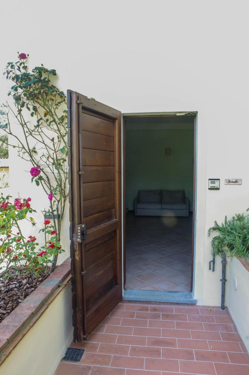 Casale La Fata: Tuscan Hillside Retreat with Independent Apartments Camaiore Exterior photo