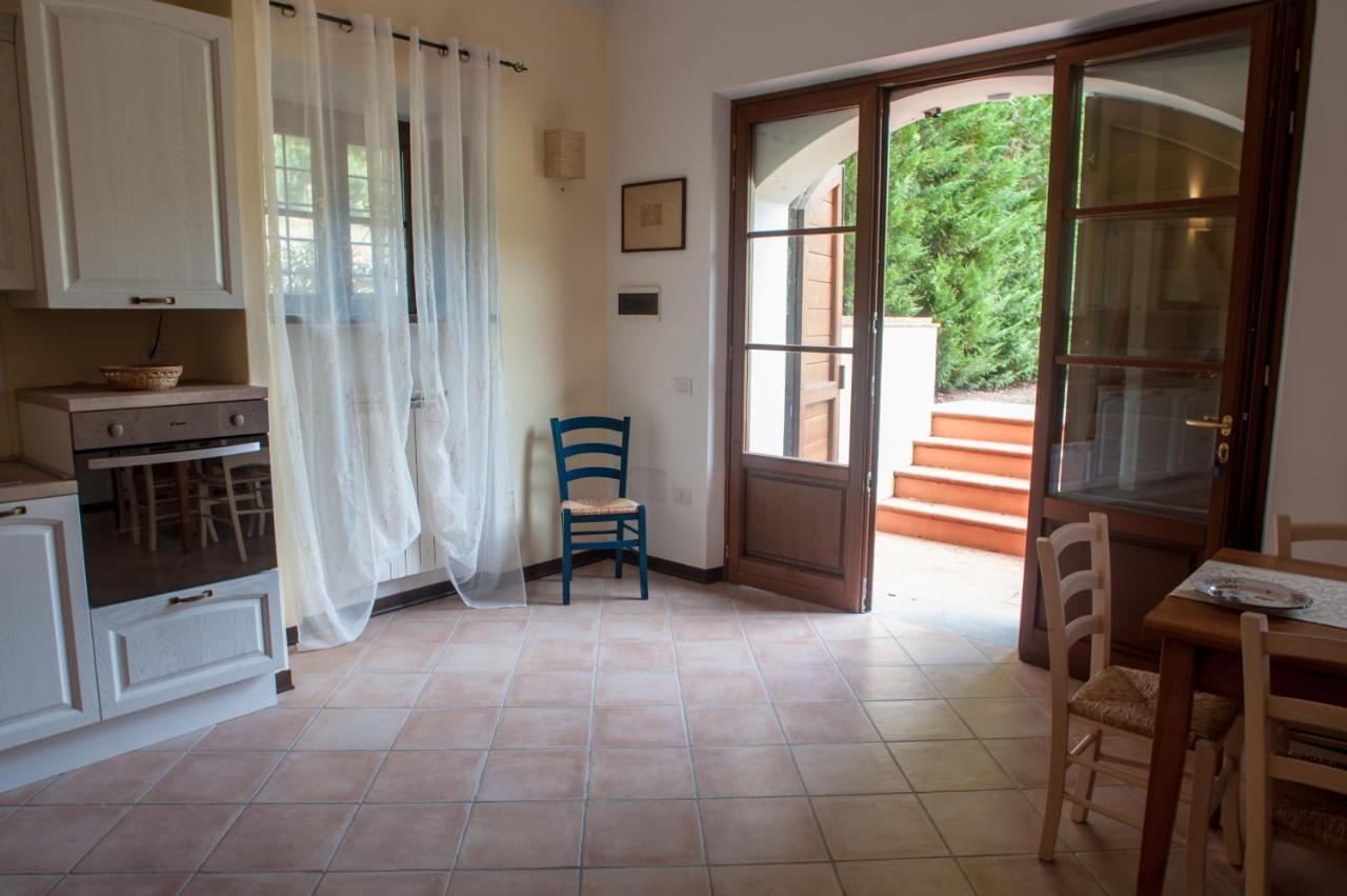 Casale La Fata: Tuscan Hillside Retreat with Independent Apartments Camaiore Exterior photo