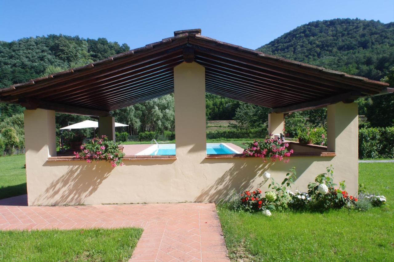Casale La Fata: Tuscan Hillside Retreat with Independent Apartments Camaiore Exterior photo